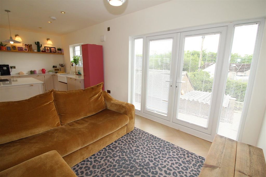 Additional image 12 of 3 bed detached bungalow for saleManor Road, Pontllanfraith, Blackwood NP12