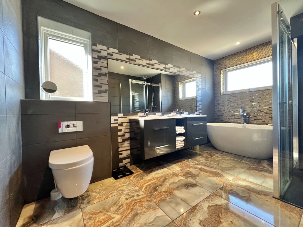 3 bed semi-detached house for saleSt. Davids Close, Bulwark, Chepstow NP16
