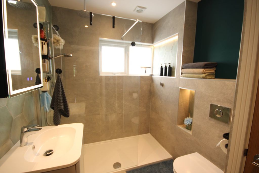 Additional image 18 of 2 bed flat for saleElizabeth Close, St Brelade JE3