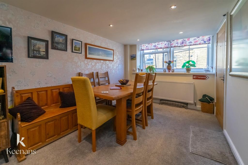 Additional image 2 of 2 bed flat for saleCemetery Road, Earby, Barnoldswick BB18
