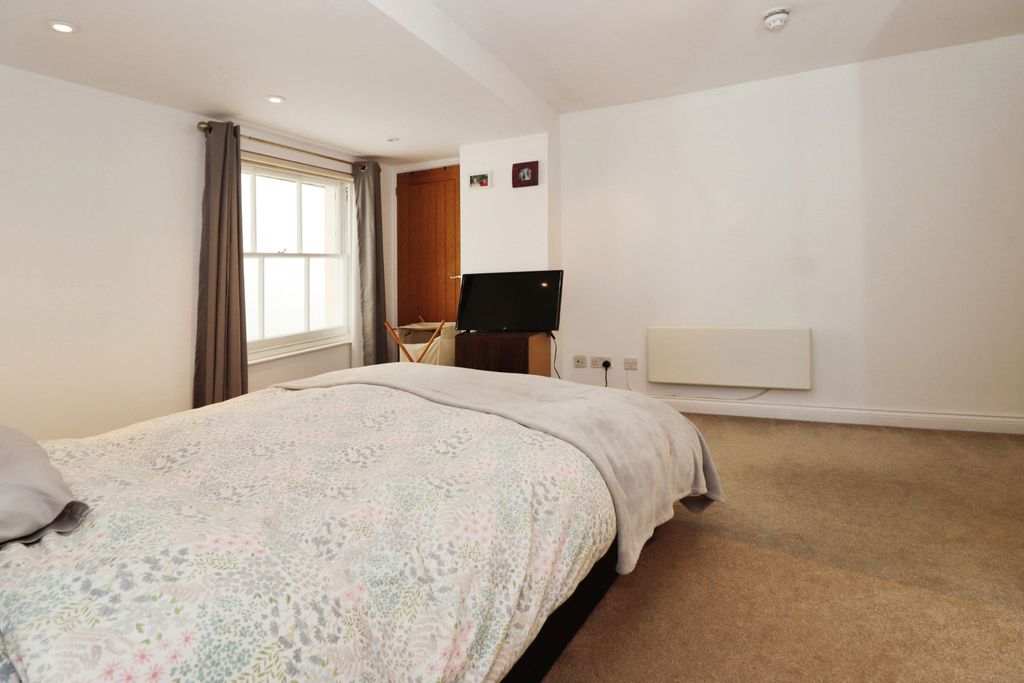 Additional image 6 of 2 bed flat for saleLong Street, Dursley, Gloucestershire GL11