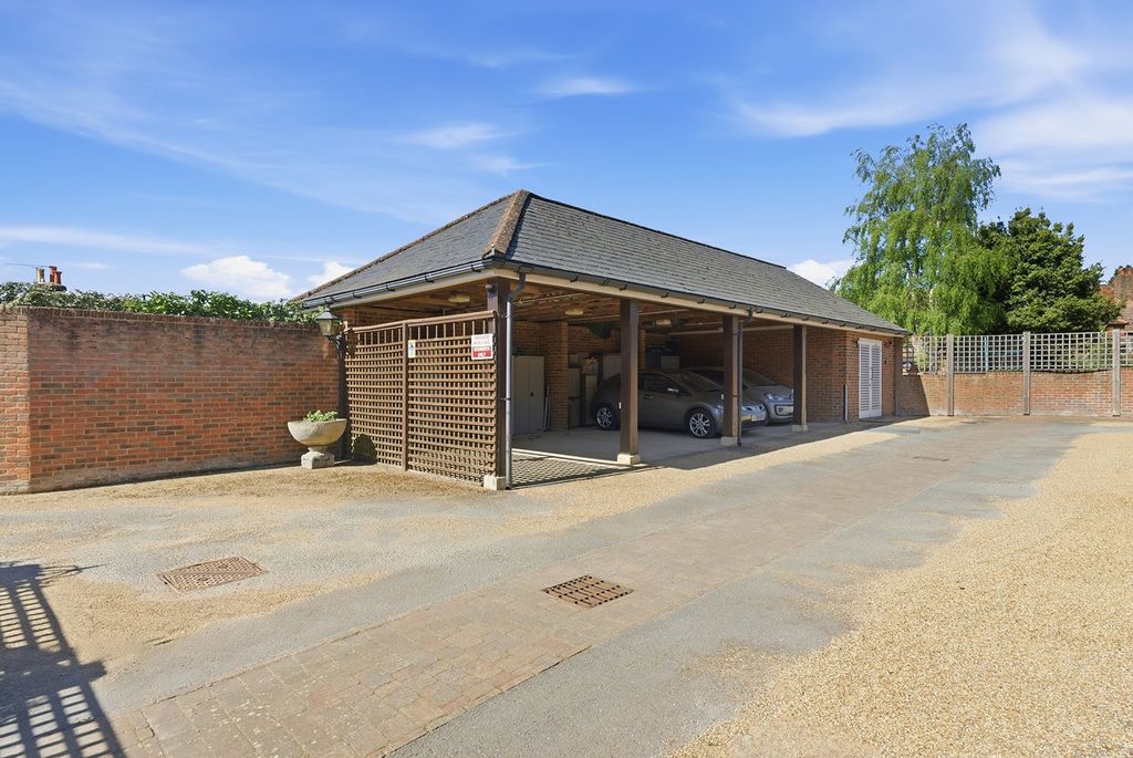 Additional image 12 of 2 bed flat for saleSt. Marys Court, Beaconsfield, Buckinghamshire HP9