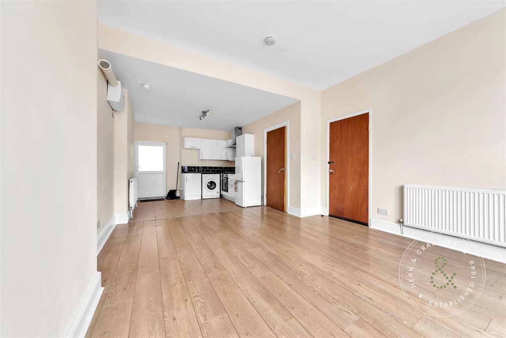 Additional image 4 of 4 bed end terrace house for saleWhitchurch Road, Cardiff CF14