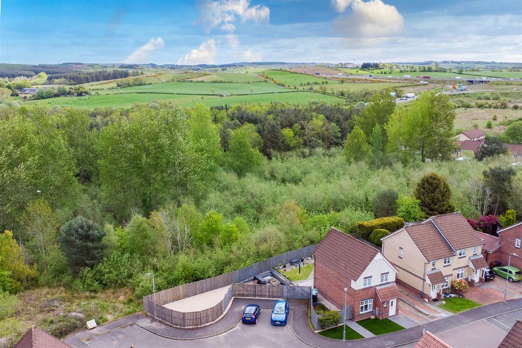 3 bed detached house for saleSidlaw Way, Chapelhall, Airdrie ML6 photo 3