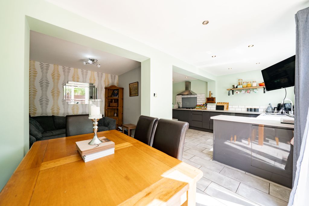 Additional image 9 of 3 bed semi-detached house for saleWhitcroft Close, Markfield, Leicestershire LE67
