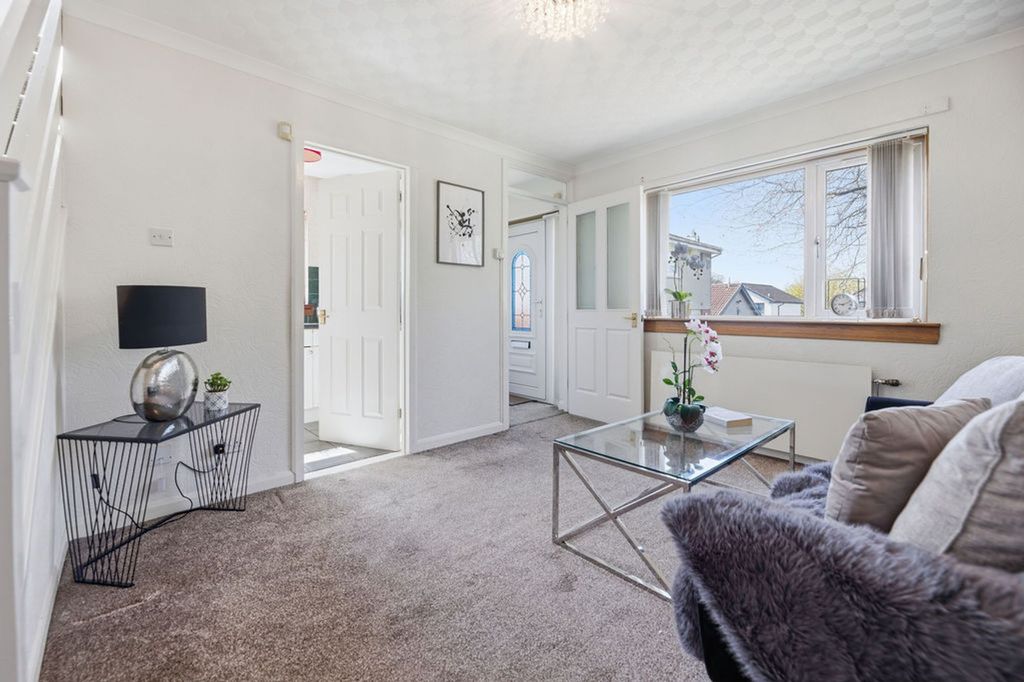 1 bed flat for saleLocherburn Grove, Houston PA6 photo 2