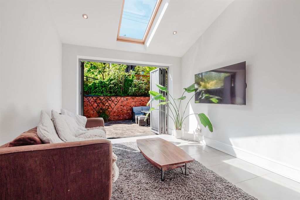 Additional image 15 of 4 bed terraced house for saleOxford Road, Altrincham WA14