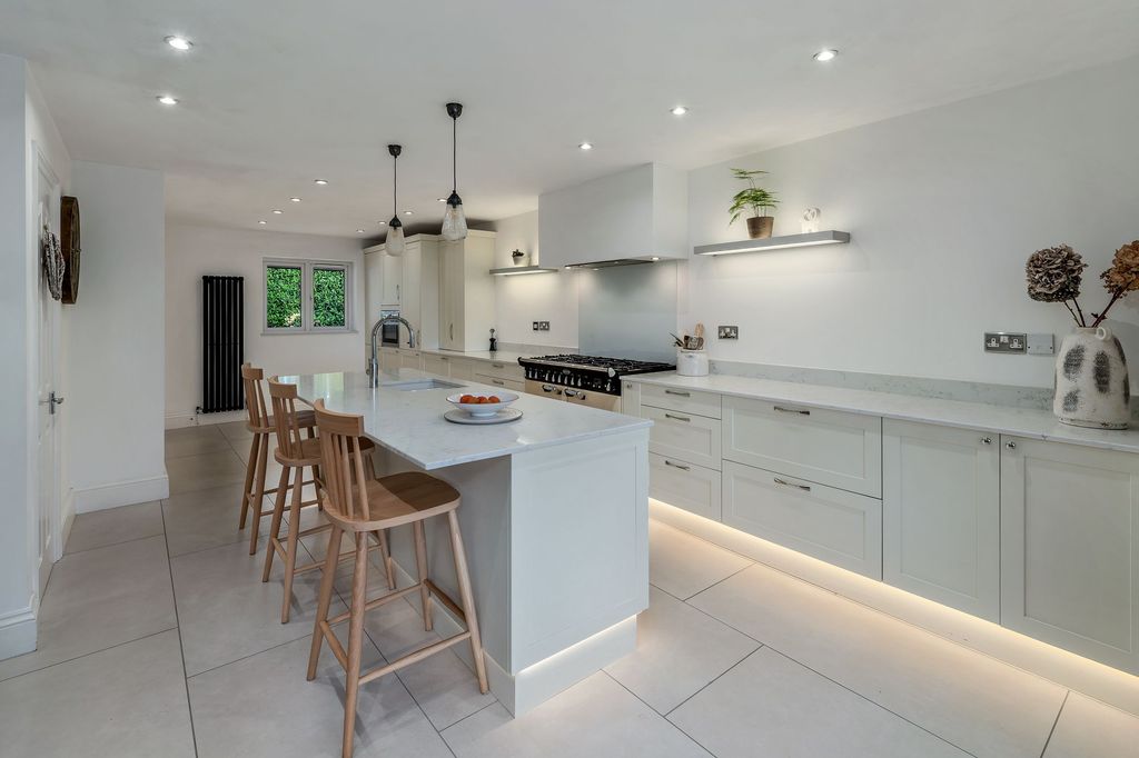 Additional image 8 of 5 bed detached house for saleDownesway, Alderley Edge SK9