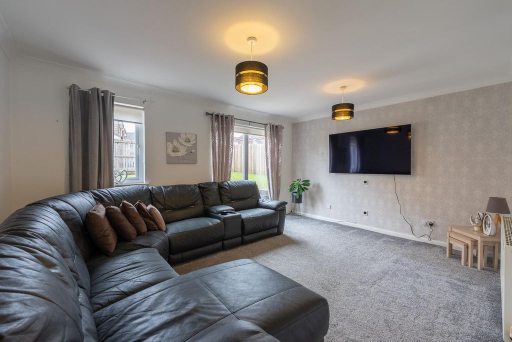 4 bed detached house for saleBowhill Crescent, Caldercruix, Airdrie ML6 photo 2