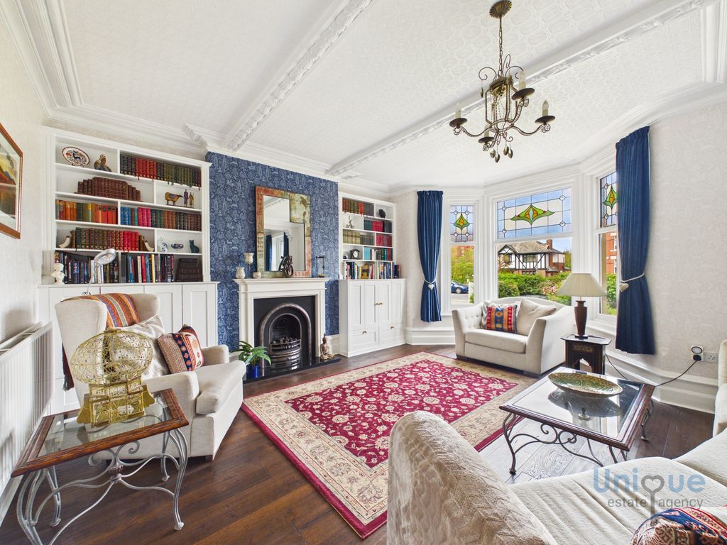 Additional image 3 of 5 bed semi-detached house for saleHeadroomgate Road, Lytham St. Annes FY8