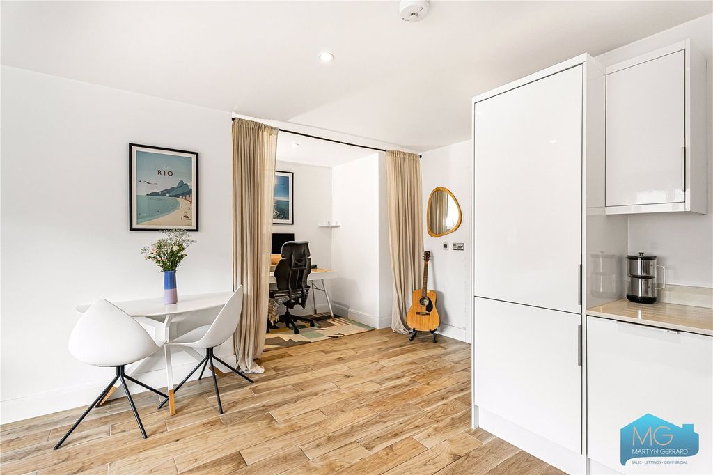 Additional image 13 of 1 bed flat for saleLeicester Road, Barnet EN5
