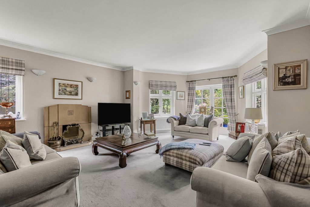 Additional image 3 of 5 bed detached house for saleCross Oak Road, Berkhamsted, Hertfordshire HP4