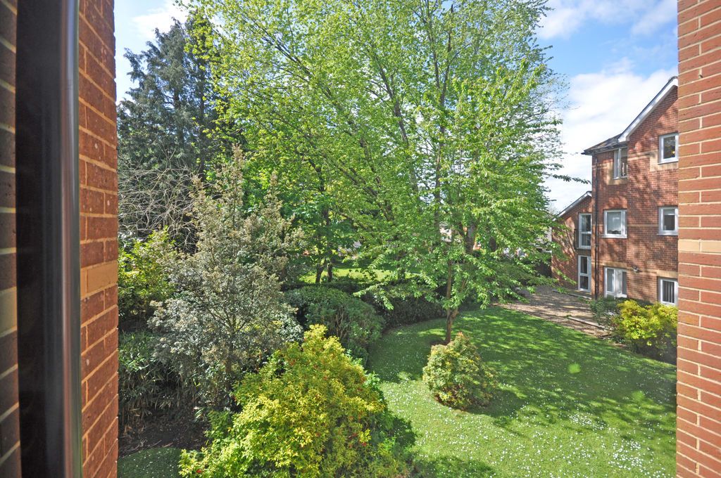 Additional image 5 of 1 bed property for saleBassaleg Road, Newport NP20