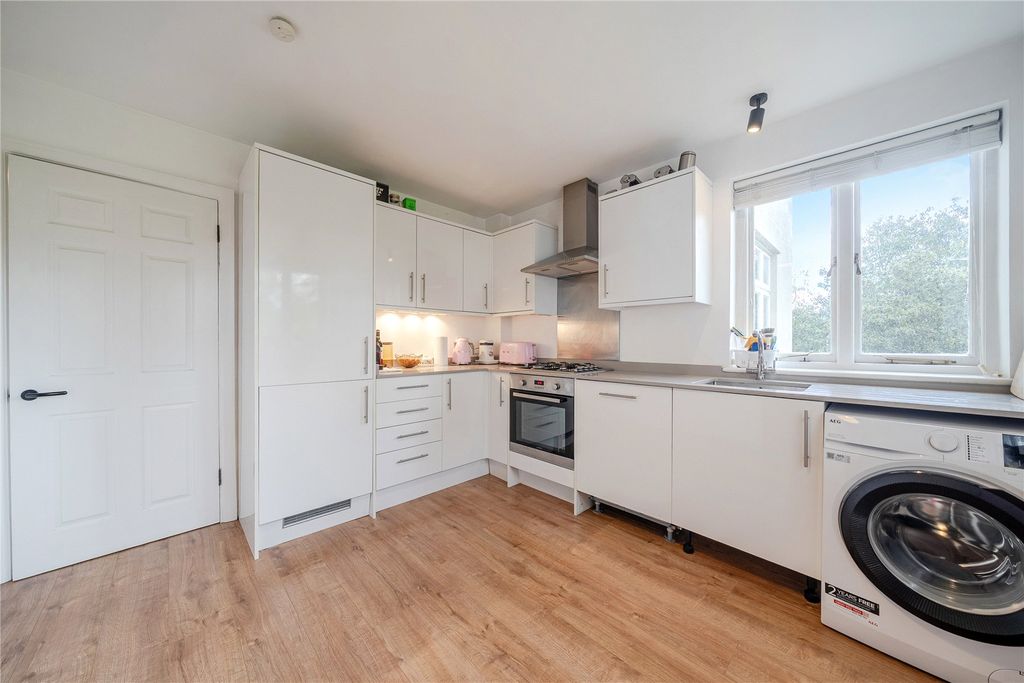 Additional image 11 of 3 bed flat for saleManor Place, Mavelstone Road, Bromley BR1