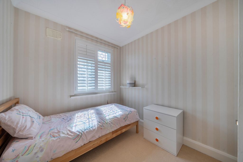 Additional image 16 of 5 bed semi-detached house for saleSandhurst Road, Bexley, Kent DA5