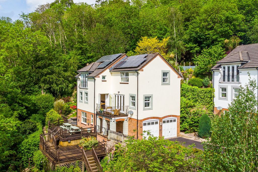 5 bed detached house for saleSpeedwell Close, Bideford EX39