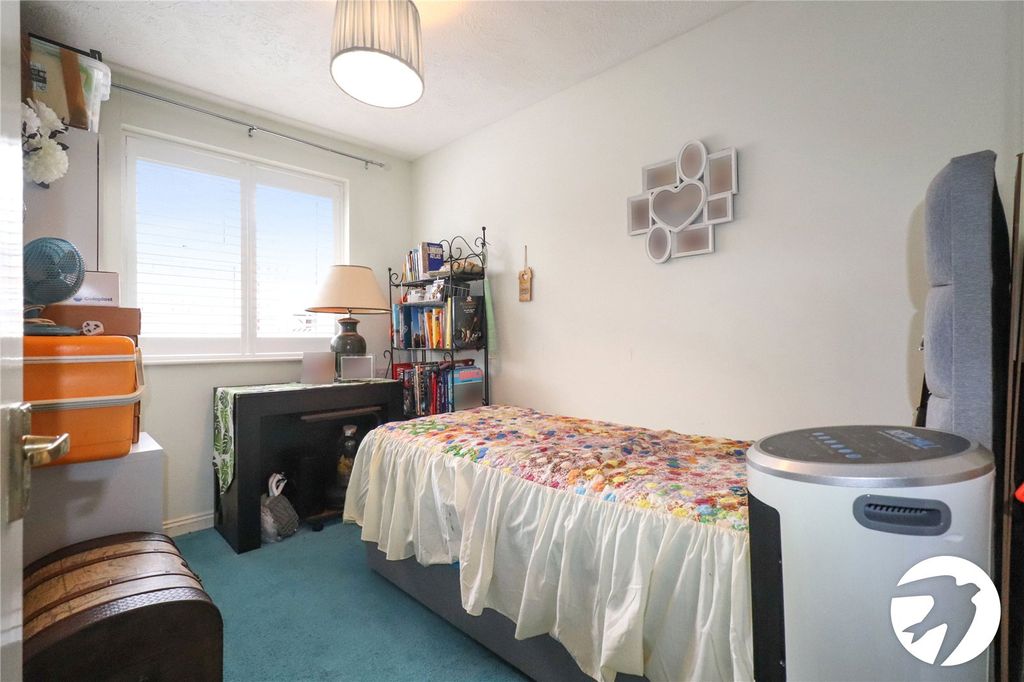 Additional image 7 of 2 bed flat for saleErith Road, Belvedere DA17