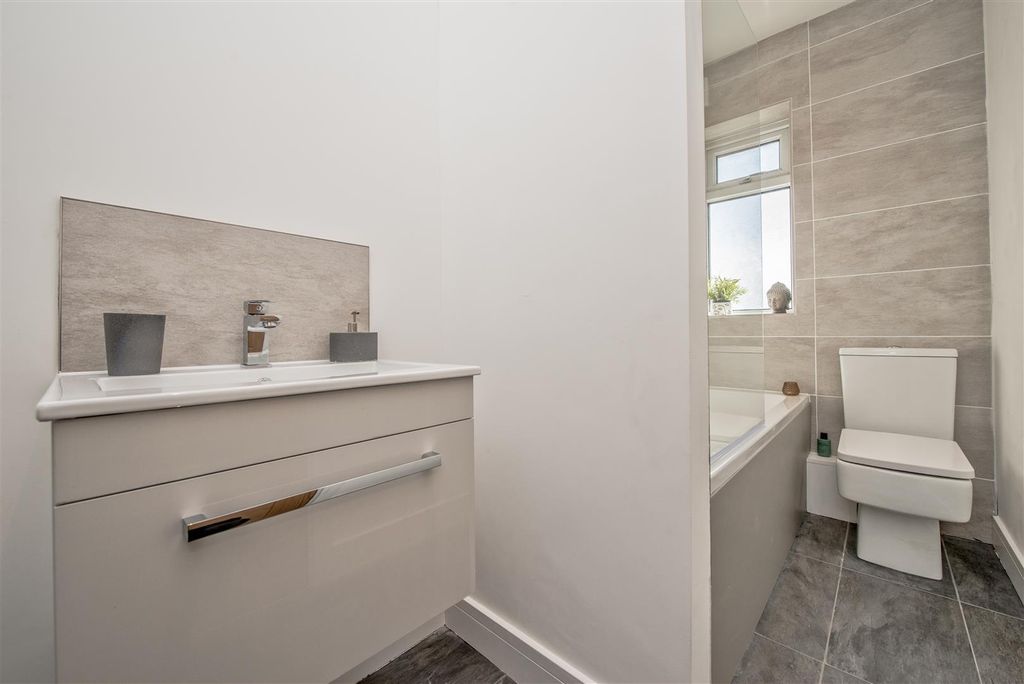 Additional image 22 of 3 bed semi-detached house for saleKenilworth Road, Wortley, Leeds LS12