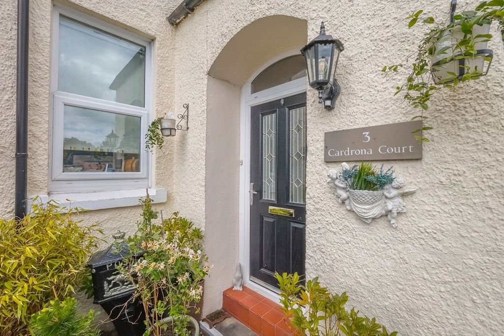 2 bed flat for saleCardrona Court, Grange-Over-Sands LA11