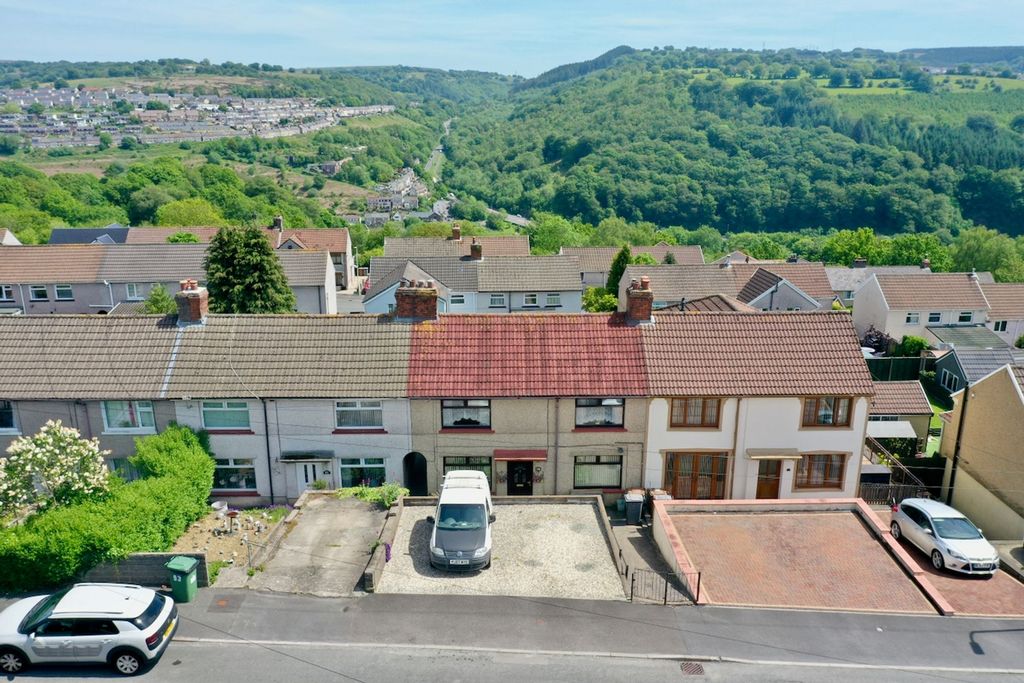 3 bed terraced house for saleFflorens Road, Newbridge NP11