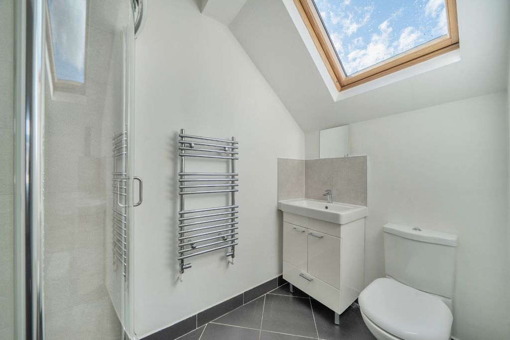 Additional image 17 of 5 bed semi-detached house for saleSandhurst Road, Bexley, Kent DA5