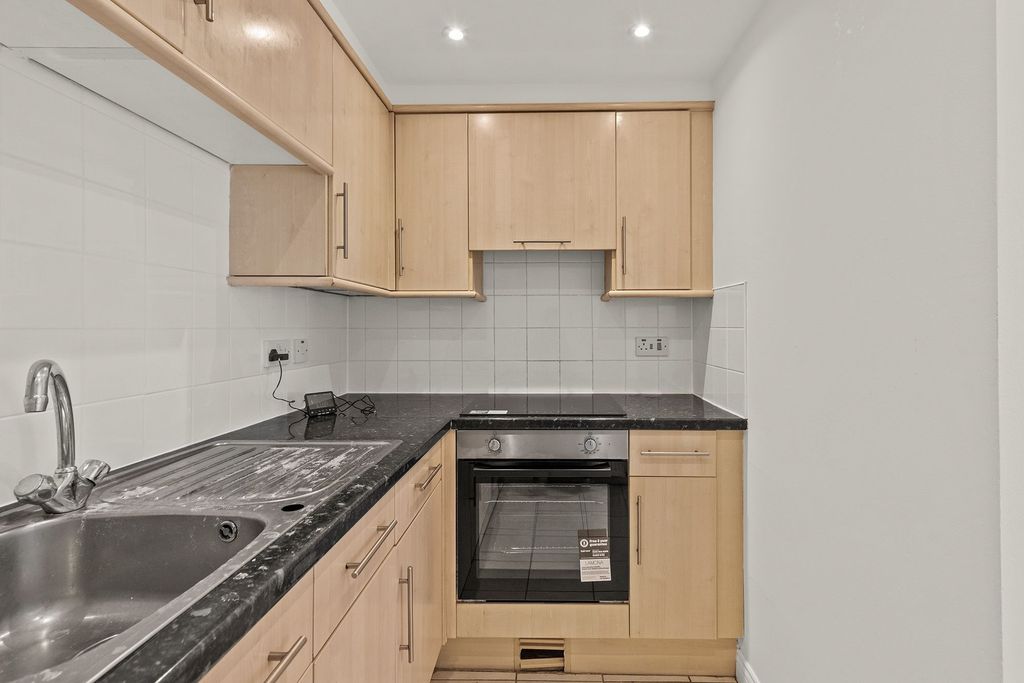 Additional image 9 of 2 bed flat for saleHunter Street, Auchterarder PH3