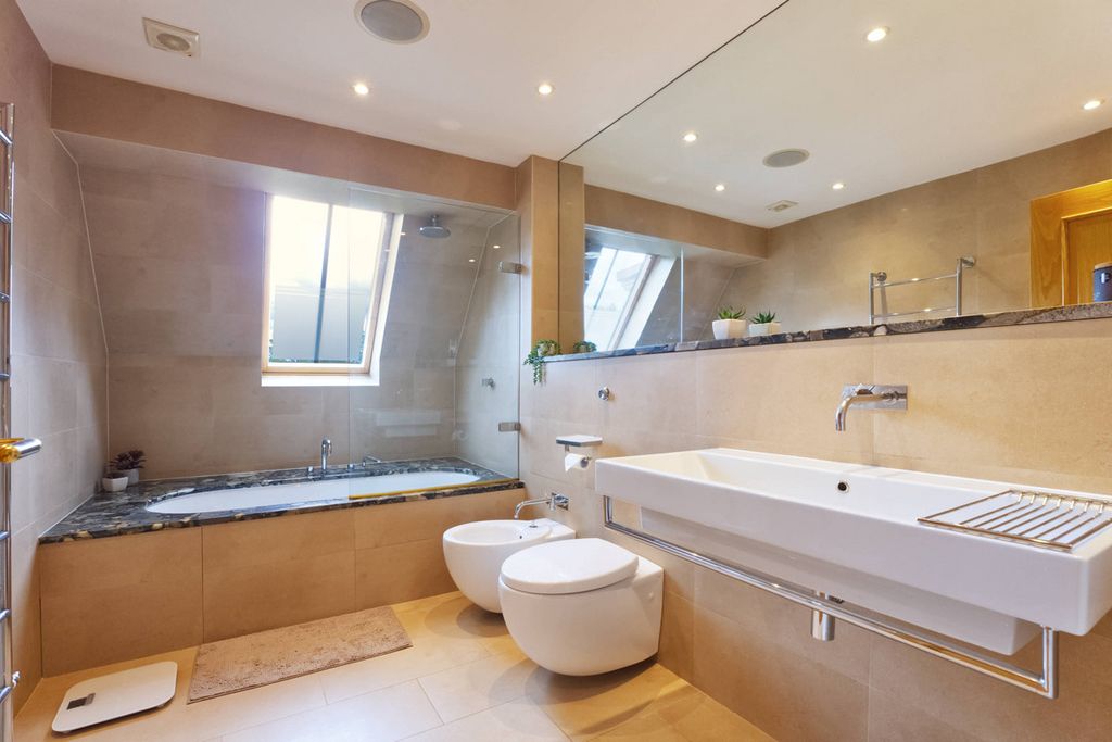 Additional image 13 of 4 bed detached house for saleOakley Gardens, Brockham Park RH3