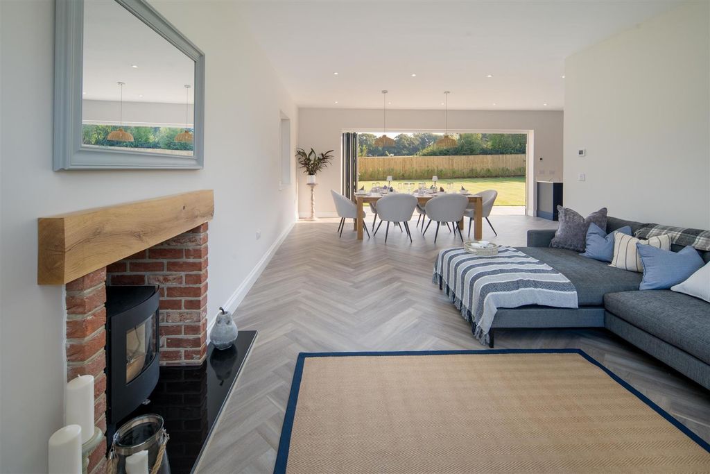 Additional image 4 of 4 bed detached house for saleBembridge, Isle Of Wight PO35