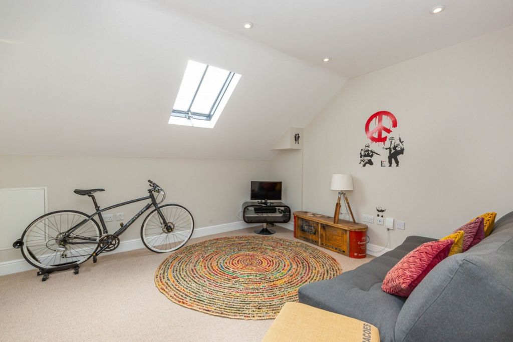 Additional image 12 of 4 bed terraced house for saleOrchard Square, Caversfield OX27