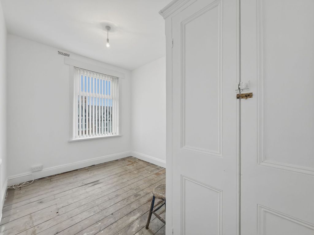 Additional image 9 of 2 bed flat for saleRichmond Road, Newport NP19