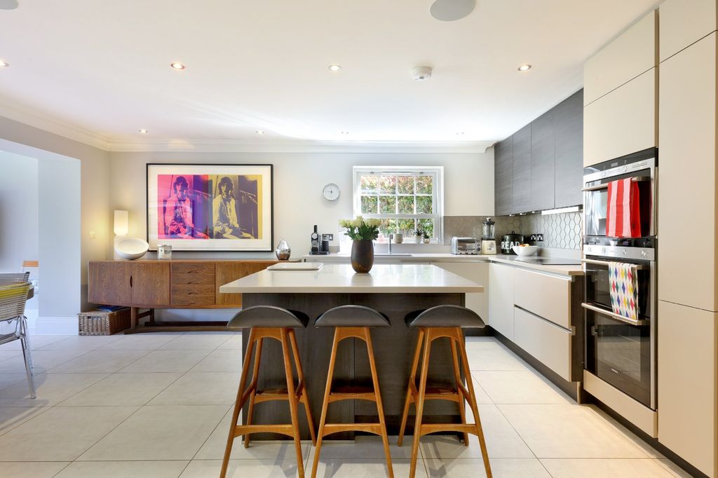 Additional image 6 of 4 bed semi-detached house for saleWattleton Road, Beaconsfield, Buckinghamshire HP9