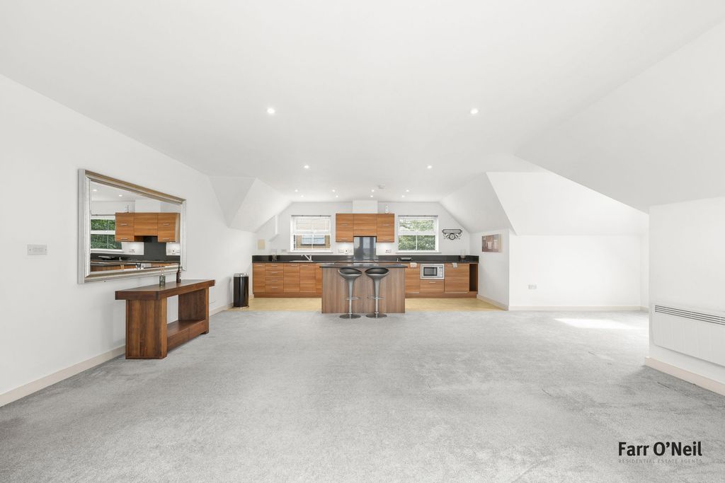 Additional image 14 of 2 bed penthouse for saleHigh Road, Buckhurst Hill IG9
