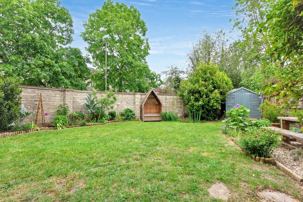 Additional image 22 of 3 bed link detached house for sale23 Calais Dene, Bampton OX18