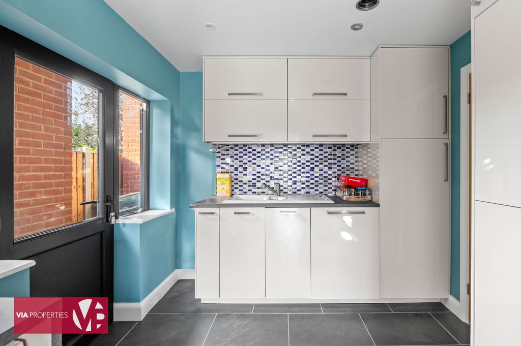 Additional image 9 of 4 bed detached house for saleMckenzie Road, Broxbourne EN10