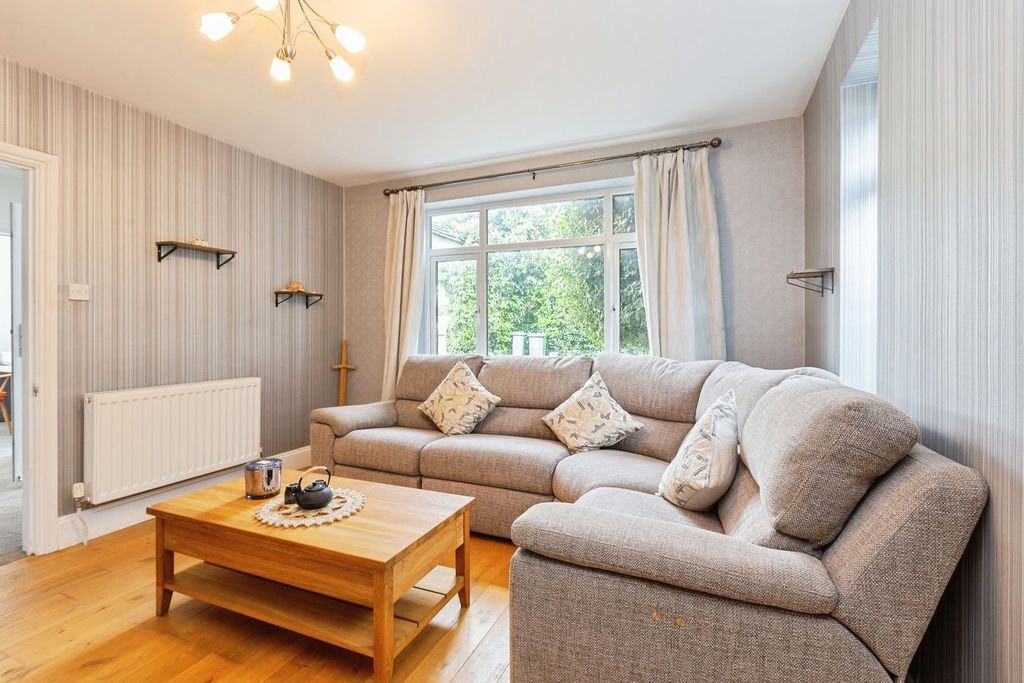 Additional image 7 of 4 bed detached house for saleWendover Road, Weston Turville, Aylesbury HP22