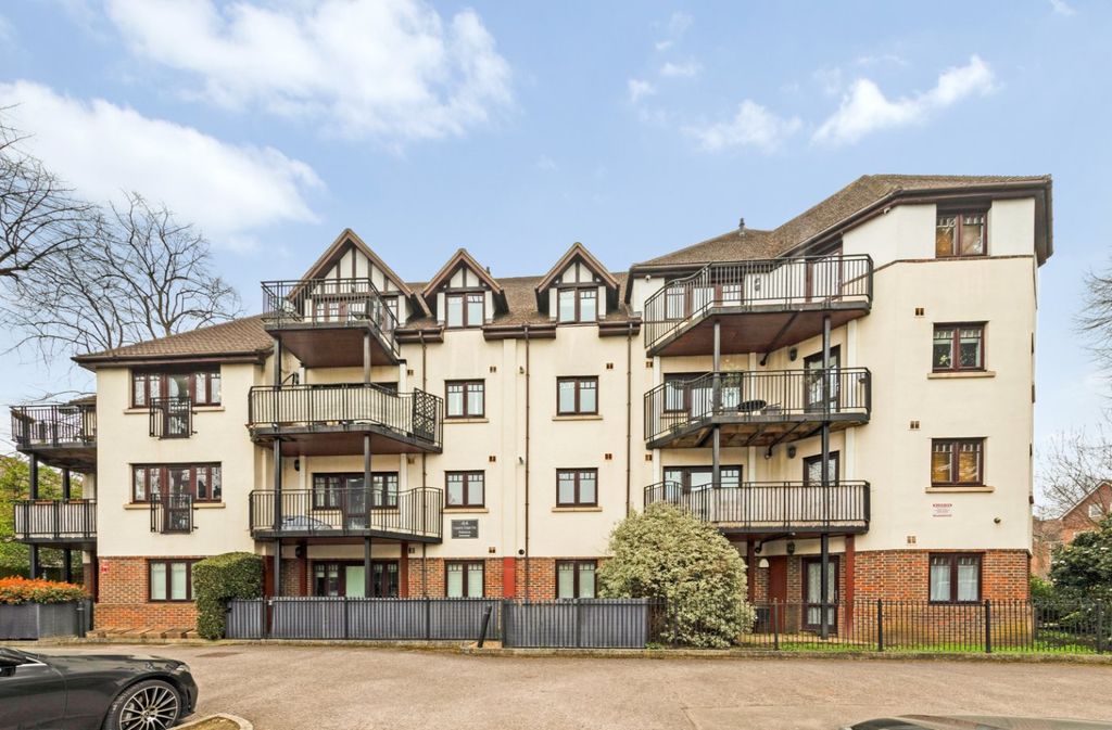 Additional image 9 of 2 bed flat for saleCopers Cope Road, Beckenham BR3