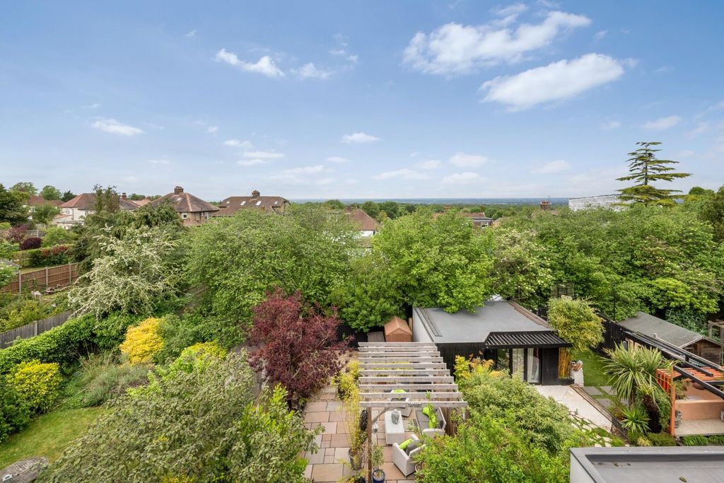 Additional image 24 of 4 bed property for saleSandersfield Road, Banstead SM7
