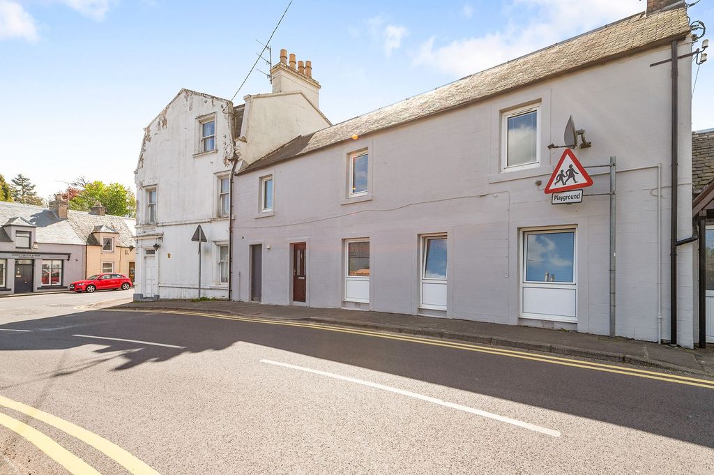 2 bed flat for saleHunter Street, Auchterarder PH3