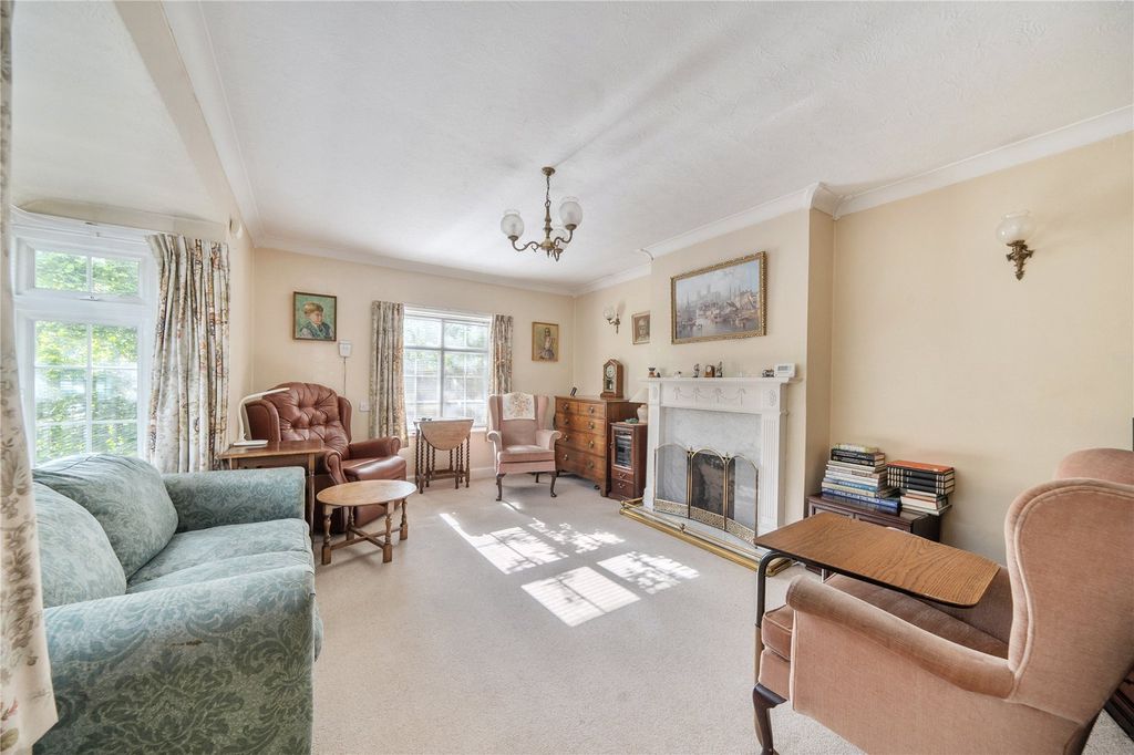 Additional image 2 of 3 bed bungalow for saleQueens Road, Alton, Hampshire GU34