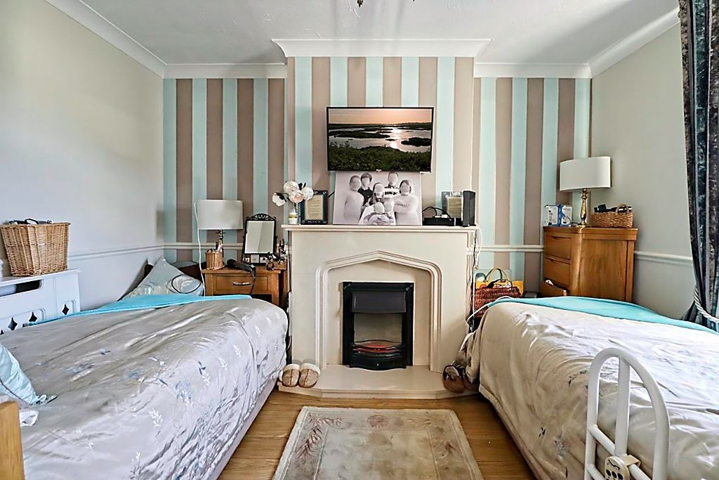 Additional image 11 of 4 bed detached house for saleThorney Bay Road, Canvey Island SS8