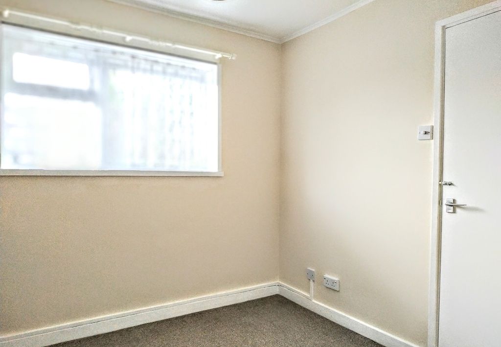 Additional image 16 of 2 bed flat for sale2 Bedroom + Garage, Chelmsford CM2