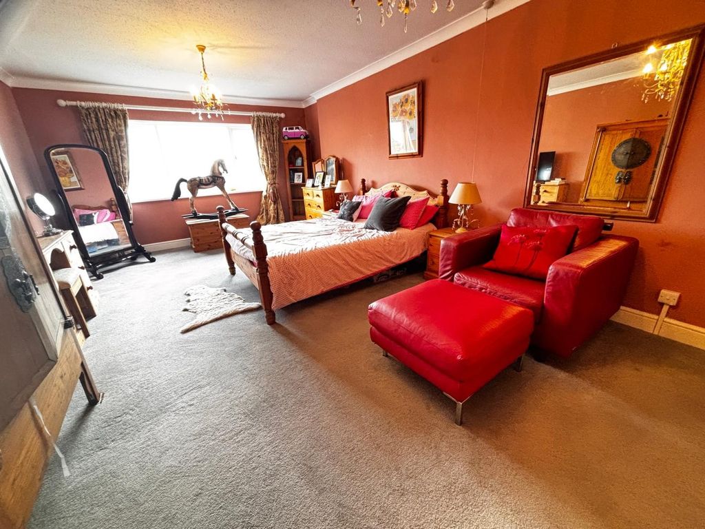 Additional image 38 of 9 bed town house for saleSt Marys Street, Carmarthen SA31