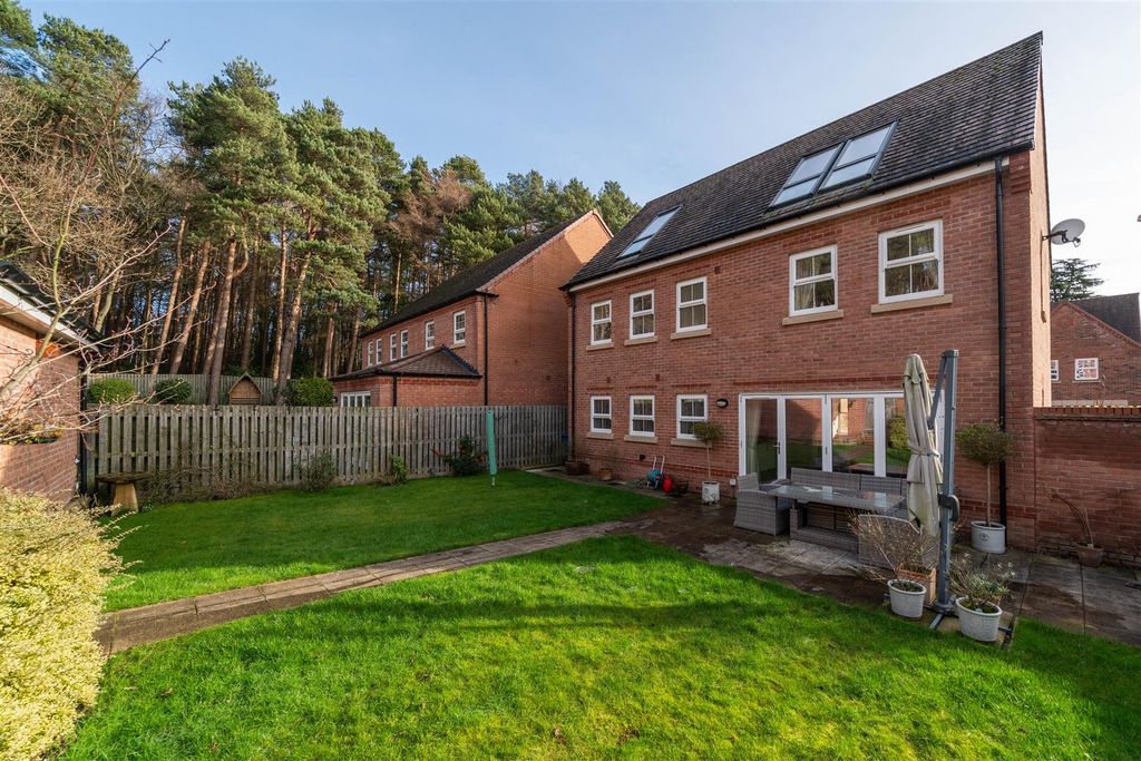 Additional image 36 of 5 bed detached house for saleTreeneuk Gardens, Ashgate, Chesterfield S40