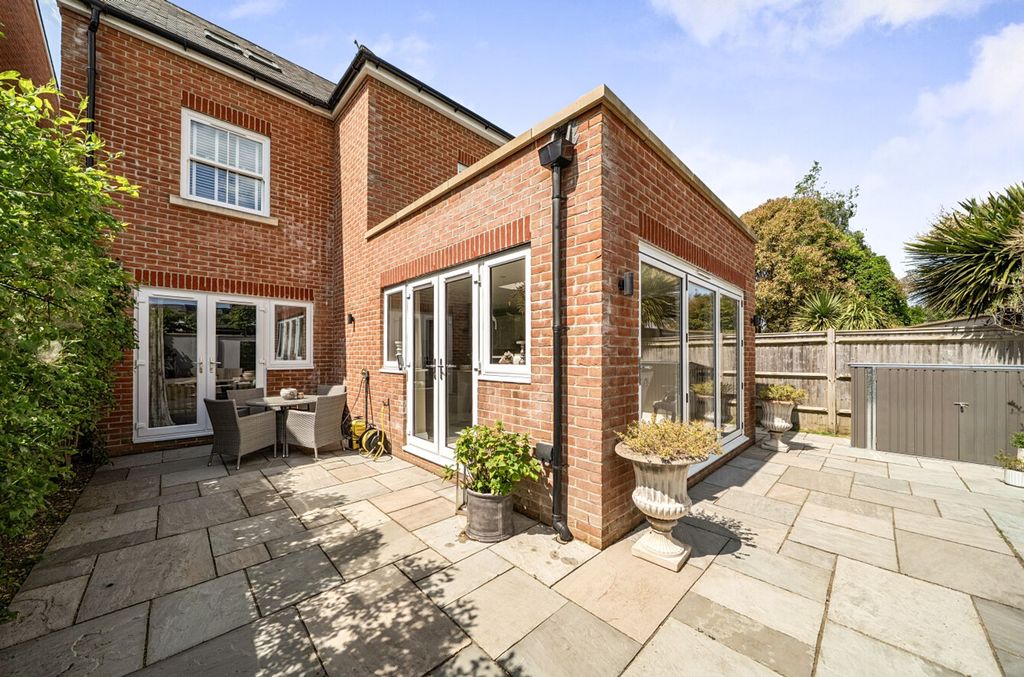 Additional image 5 of 4 bed detached house for saleLyndhurst Place, Chichester PO19