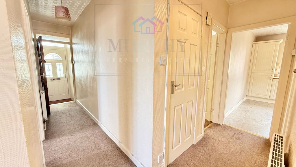 2 bed flat for saleCarleton Road, Pontefract, West Yorkshire WF8 photo 3
