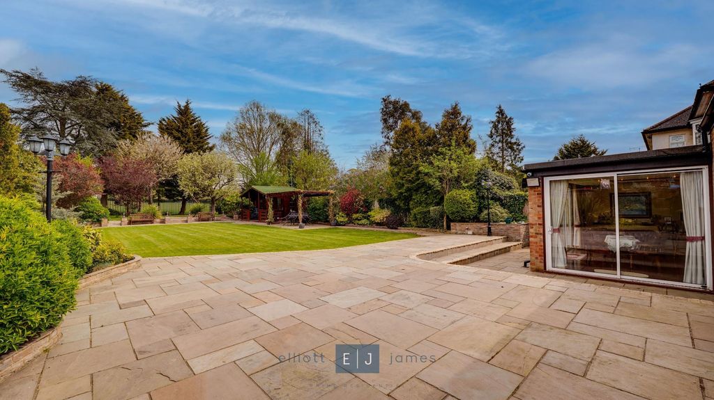 Additional image 39 of 5 bed detached house for saleLee Grove, Chigwell IG7