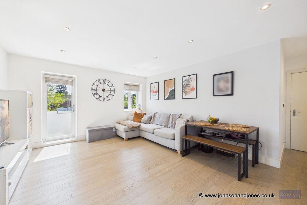 Additional image 4 of 2 bed flat for saleCoronation House, Chertsey KT16