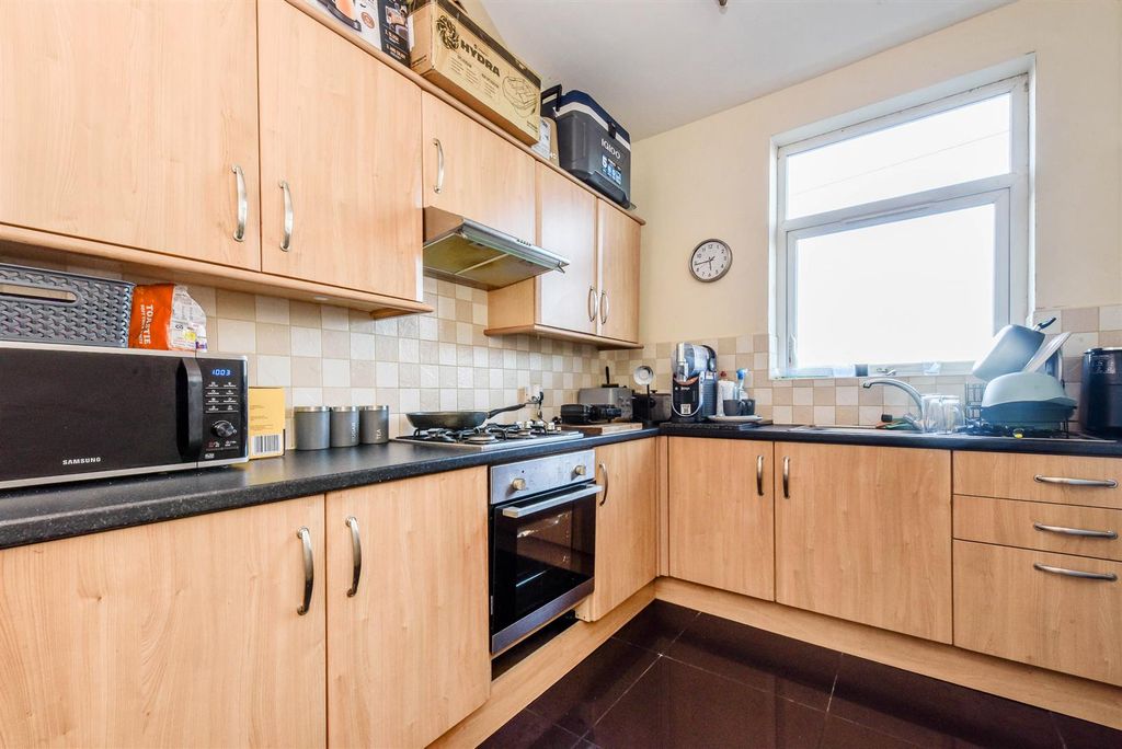 Additional image 4 of 2 bed flat for saleMoor Road, Chorley PR7