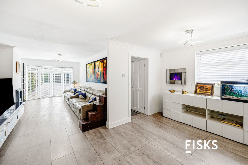 Additional image 12 of 4 bed detached house for saleThorney Bay Road, Canvey Island SS8