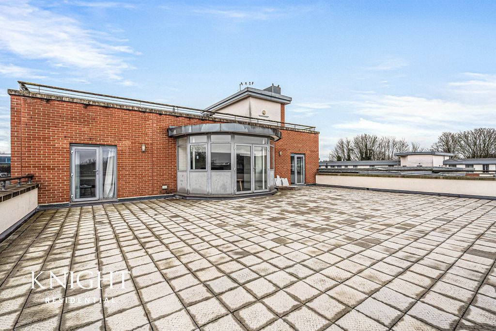 Additional image 18 of 3 bed flat for saleNew Street, Chelmsford CM1